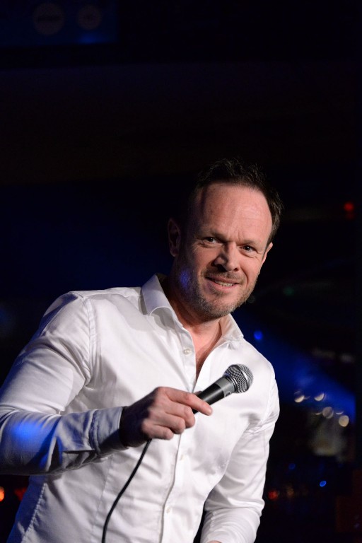 ../Images/Heel Noordwijkerhout zingt Hazes 096.jpg